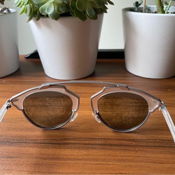Authentic Dior So Real Sunglasses in Matte Silver - Picture 4 of 16